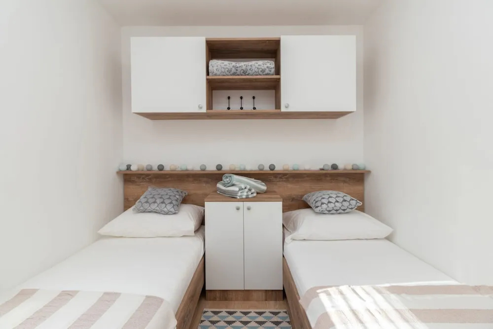 Mobile Home Sea Lion