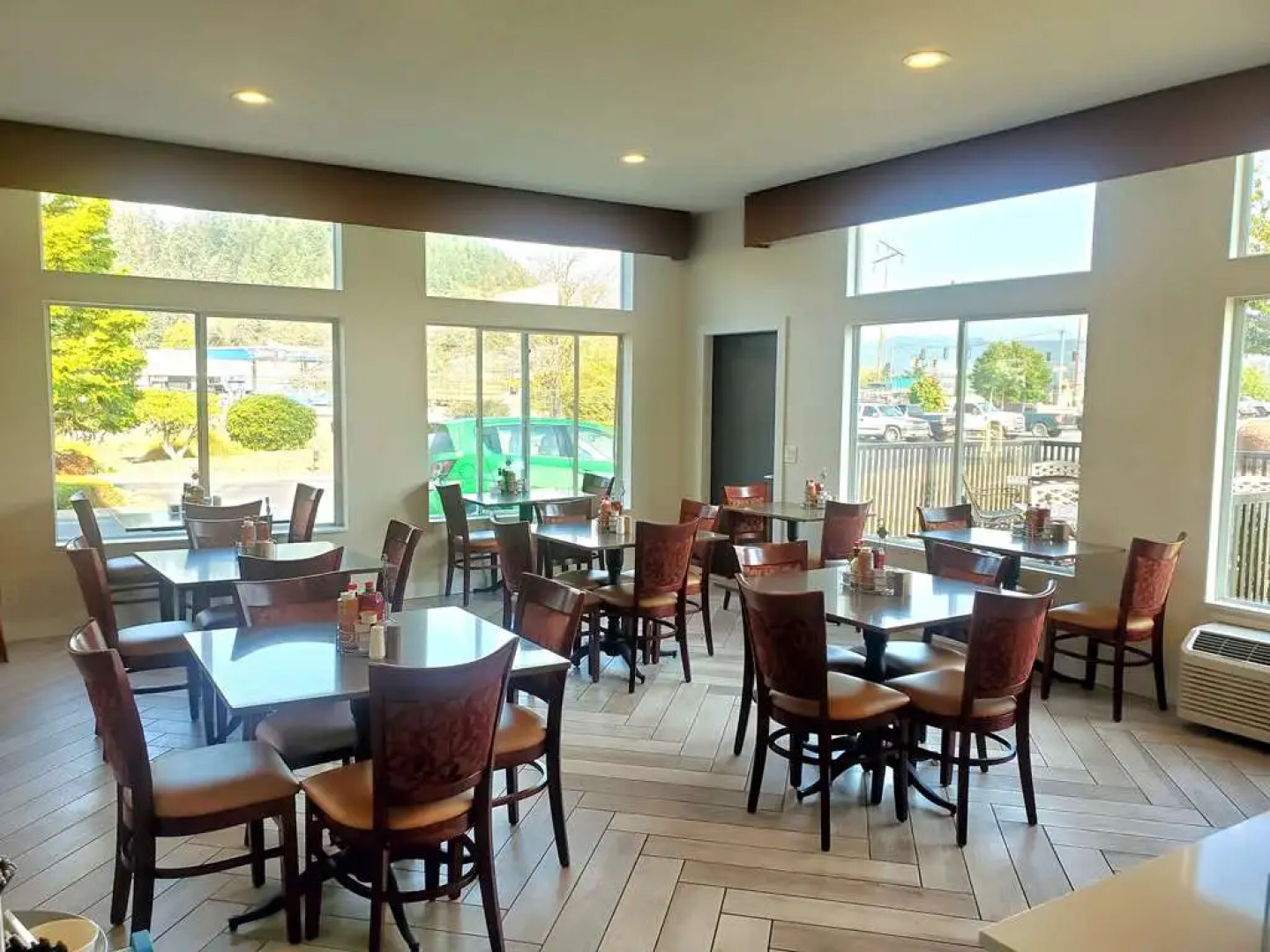 Best Western Salbasgeon Inn & Suites of Reedsport