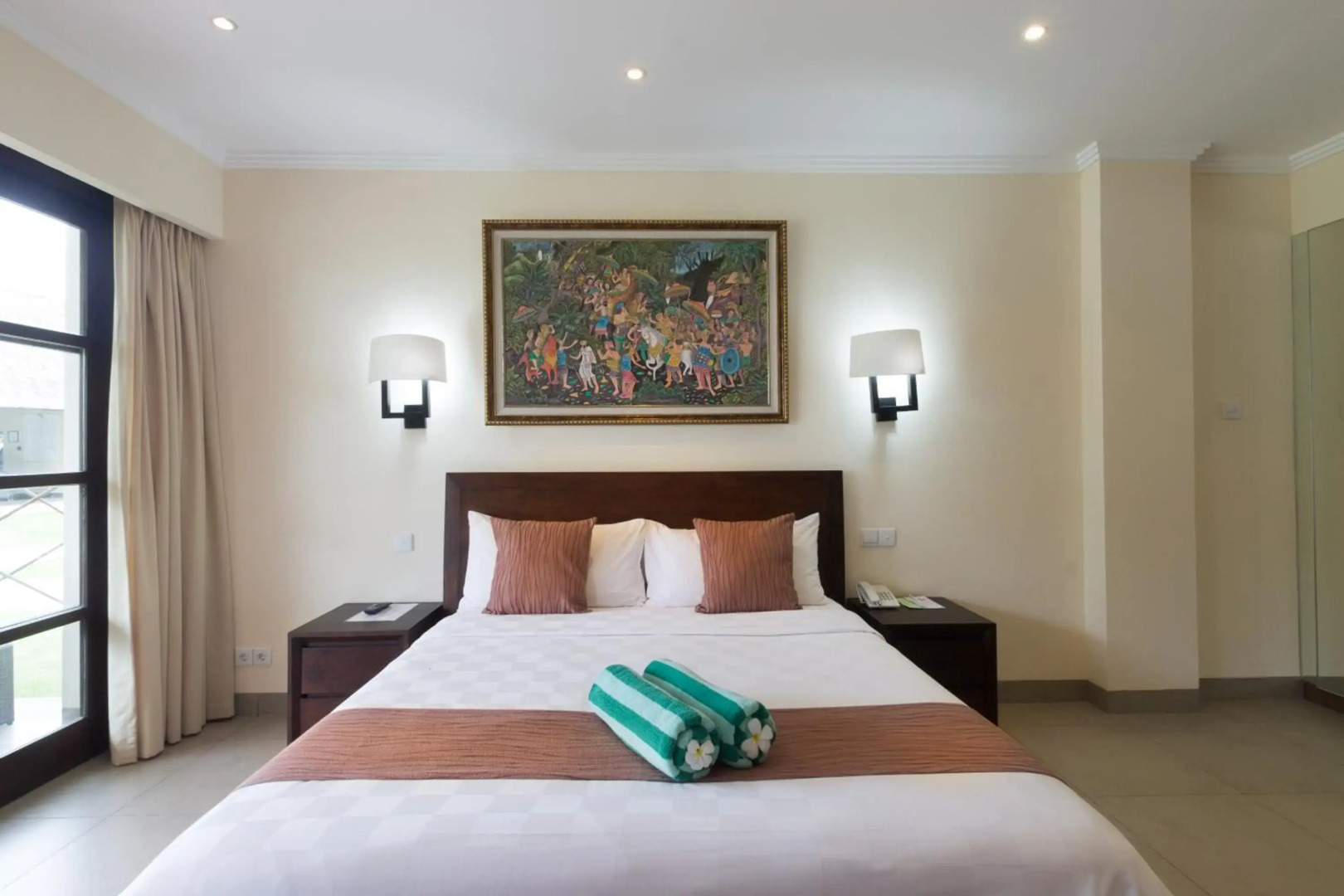 Peninsula Bay Resort