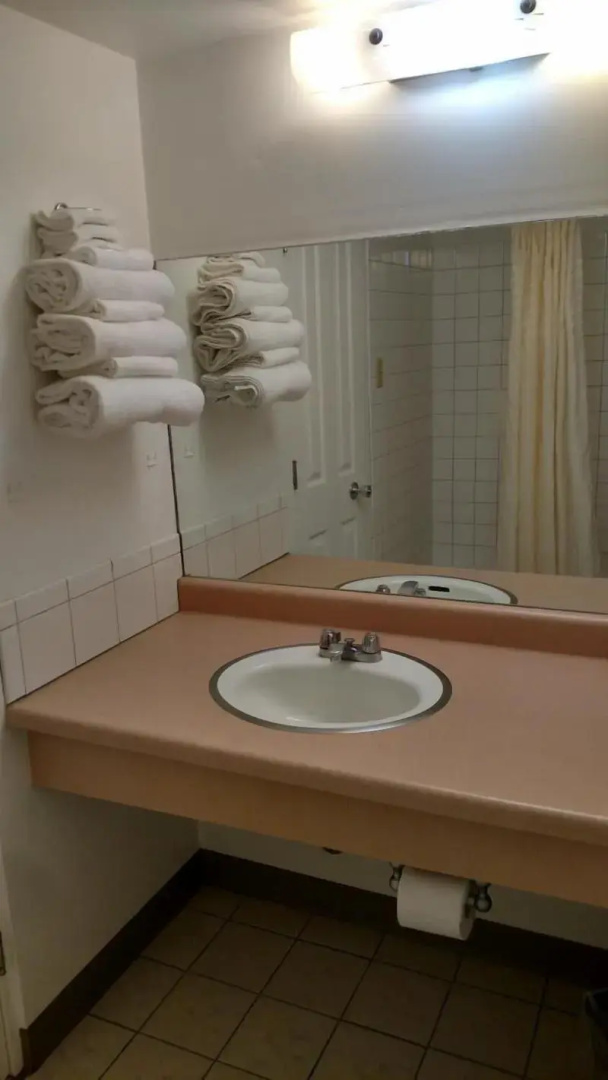 Modern Motel