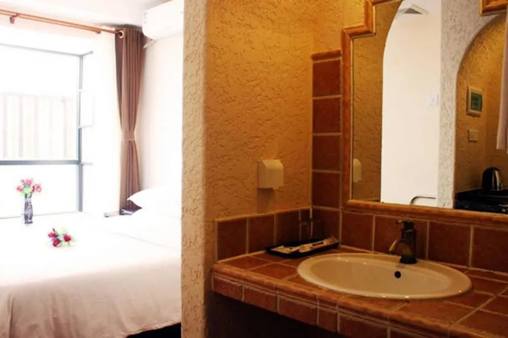 Lingshui Shenzhou Holiday Hotel