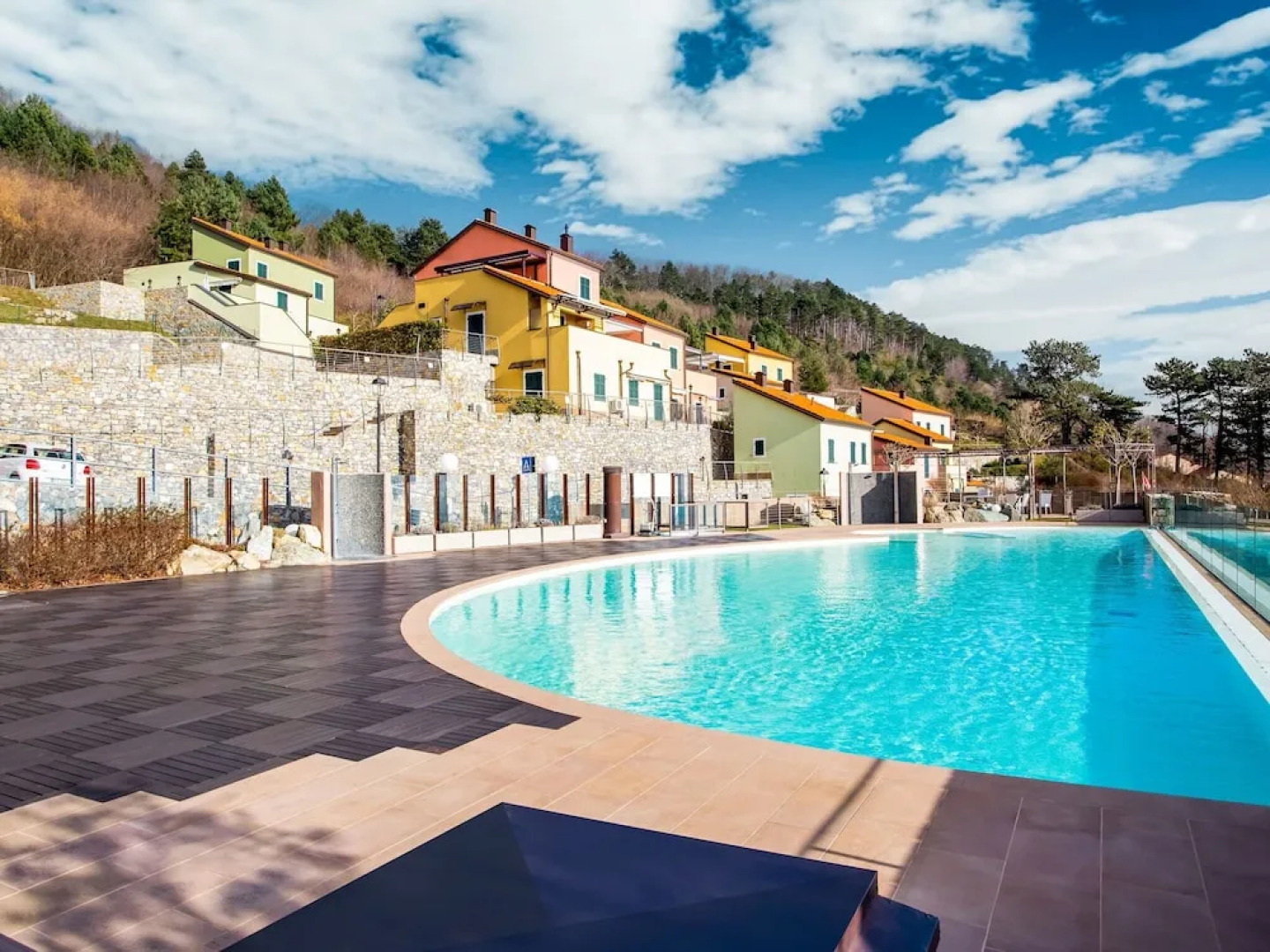 Boutique Holiday Home in Magliolo With Swimming Pool