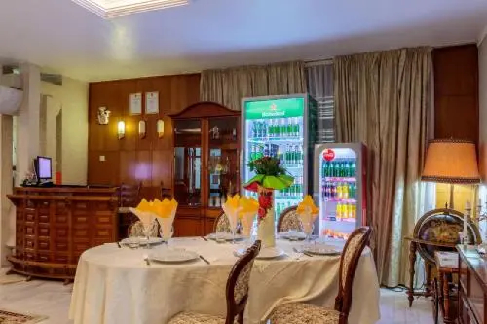 Former Ceausescu'S Vila Crizantema