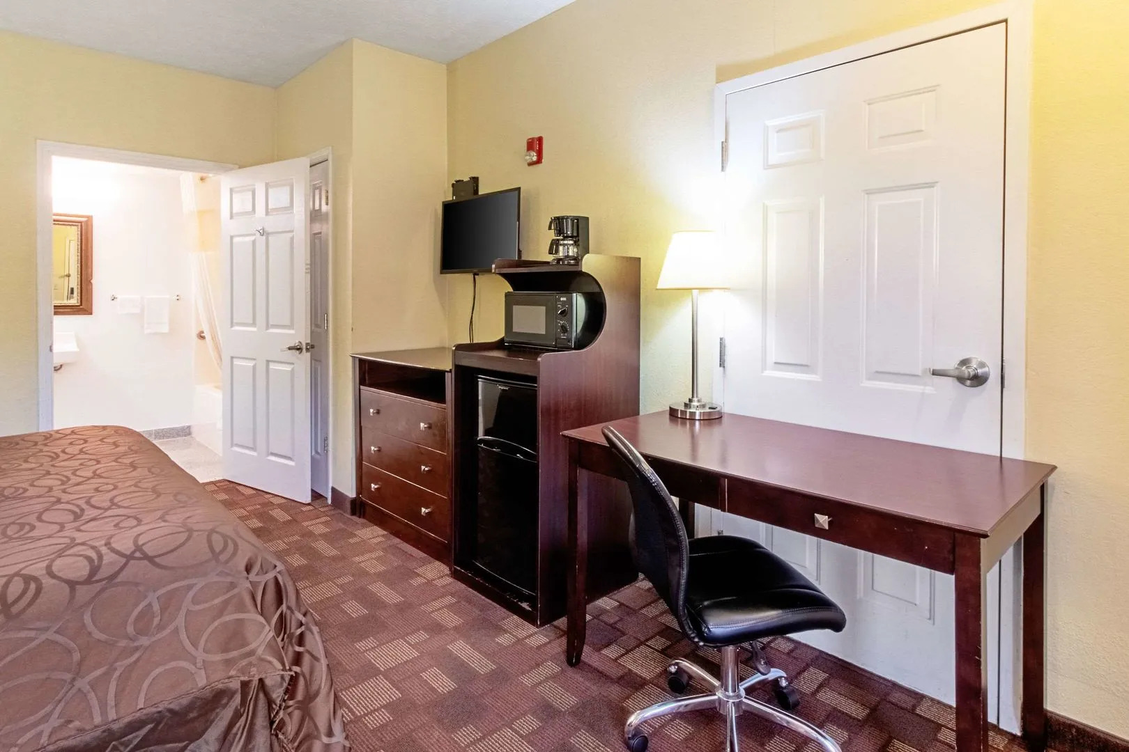 Quality Inn & Suites Dickson