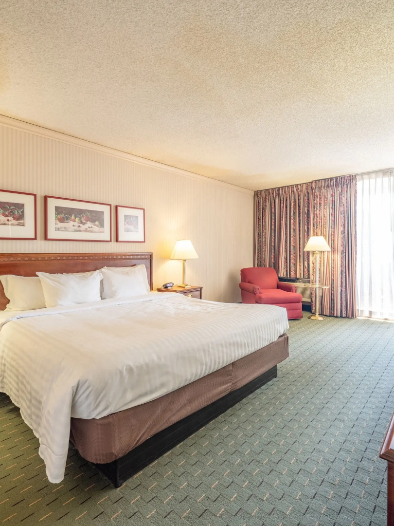 University Place Hotel & Conference Center