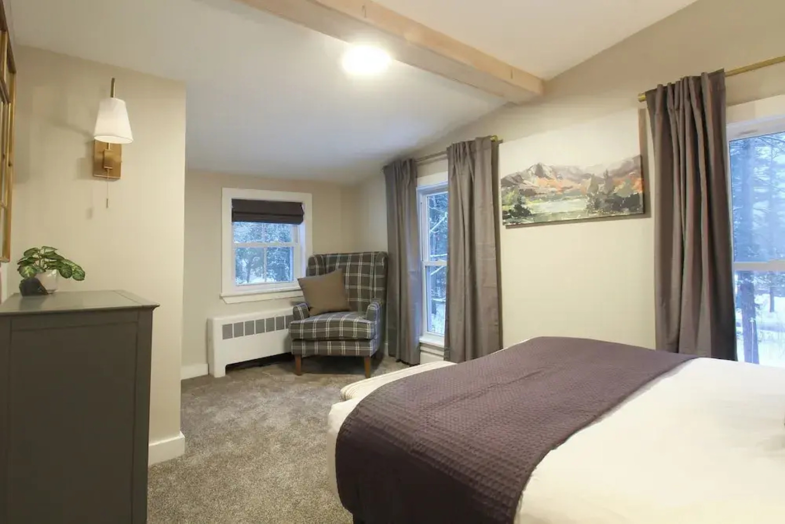 The Aurora Inn & Cottages