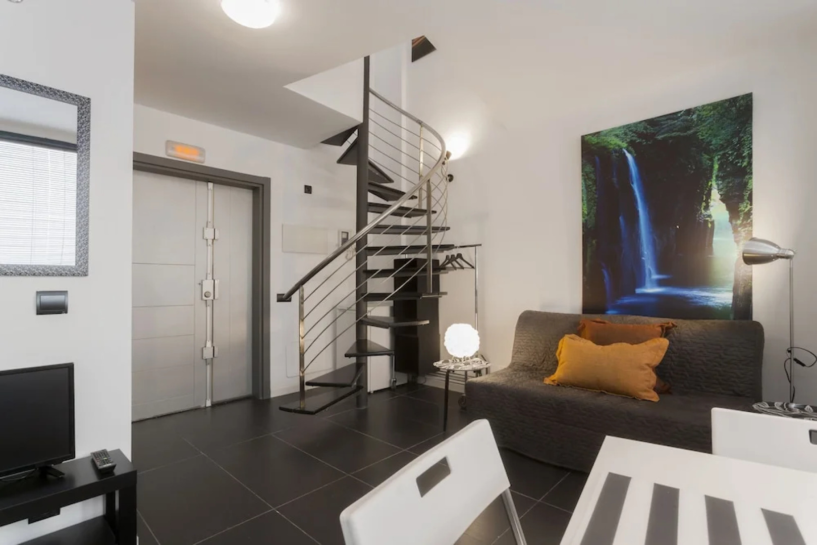 Dobo Homes Manoteras I Apartment