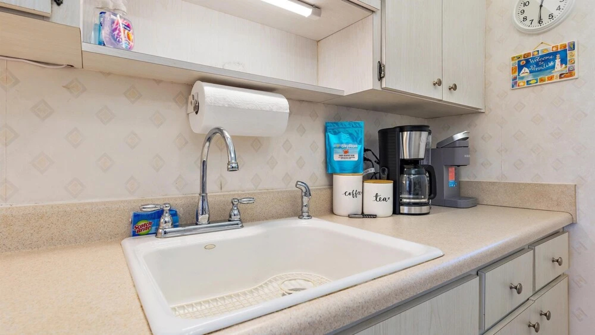 Beach Harbor Hideaway 1 Bedroom Condo by RedAwning