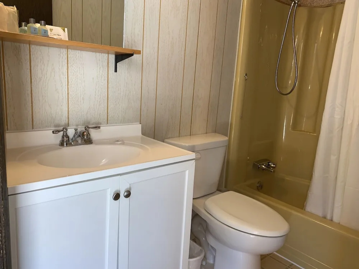 Greenview Motel and RV Park