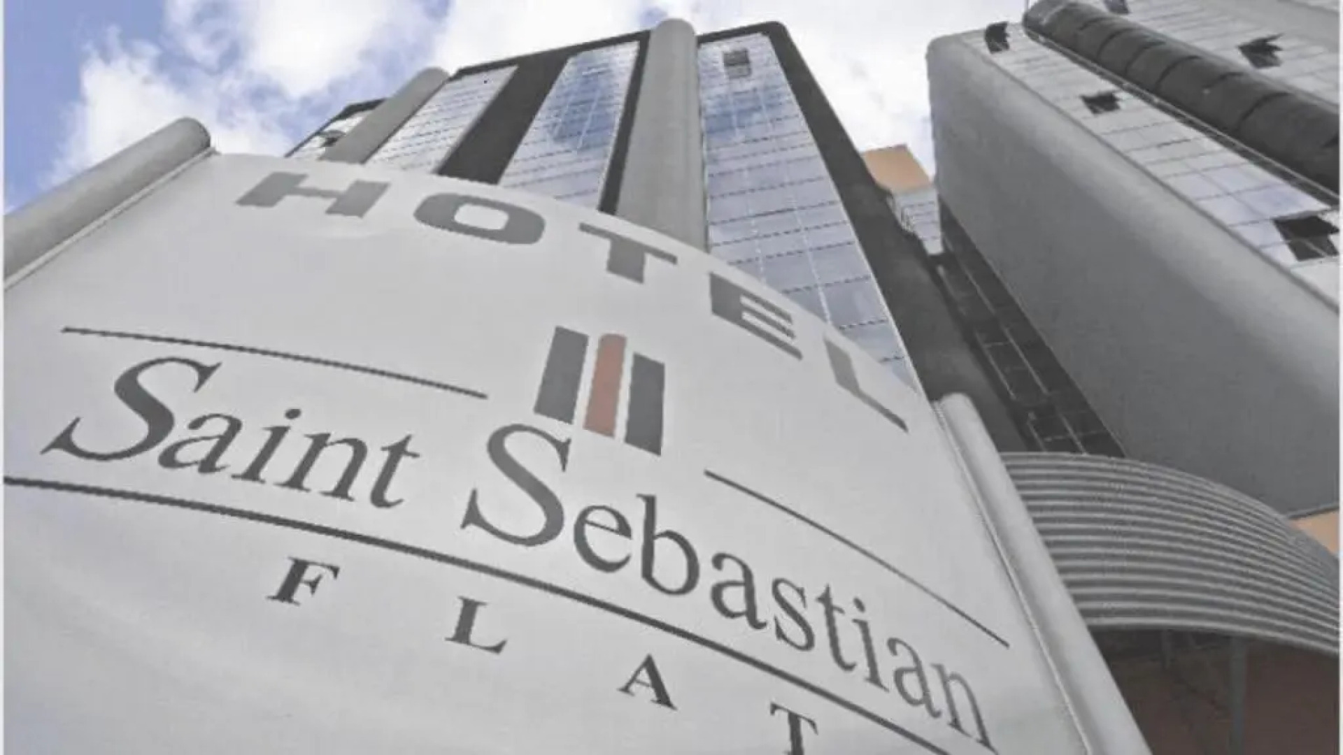 Saint Sebastian Flat C - Até 4 Pessoas! Com Hidro! Duplex no centro