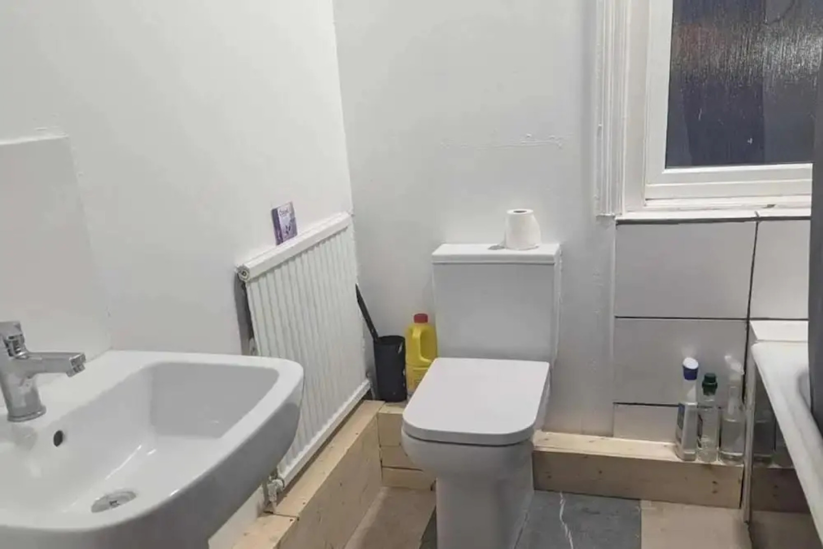 2 Bed-sleeps 3-free Parking-5 Min To Beach