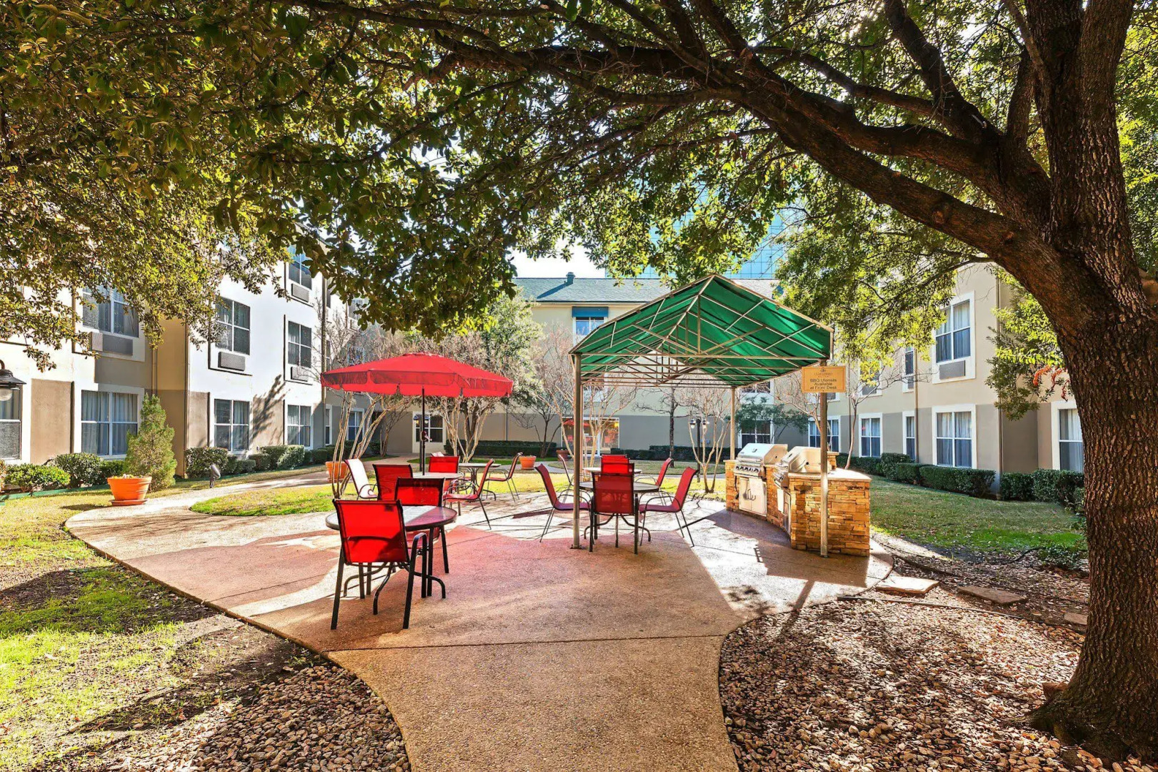 Candlewood Suites Market Center by IHG