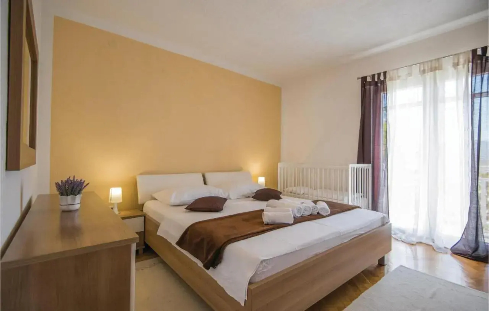 Five-Bedroom Holiday Home in Vinjani Donji