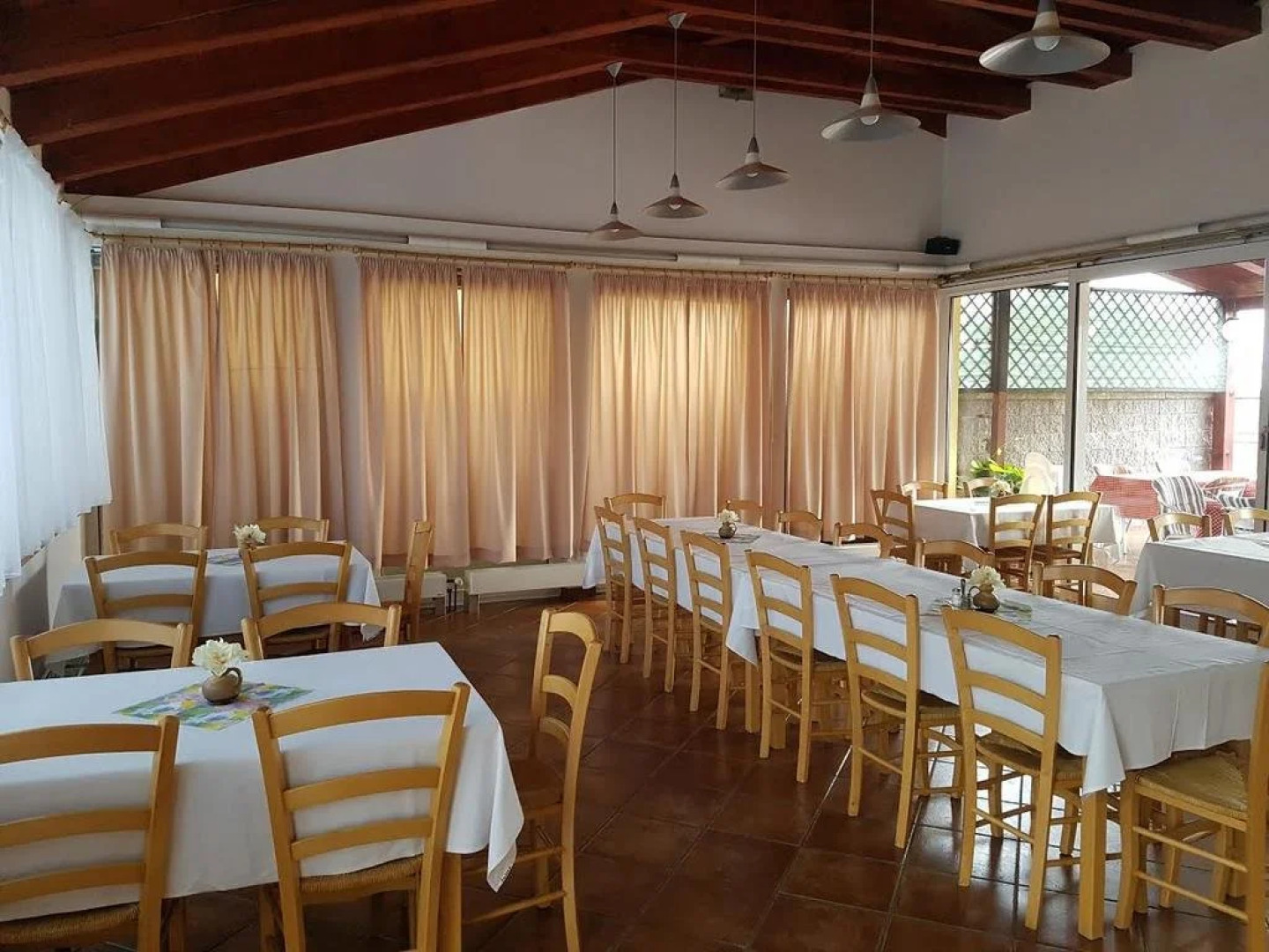 Restaurant a Pension u Hradu