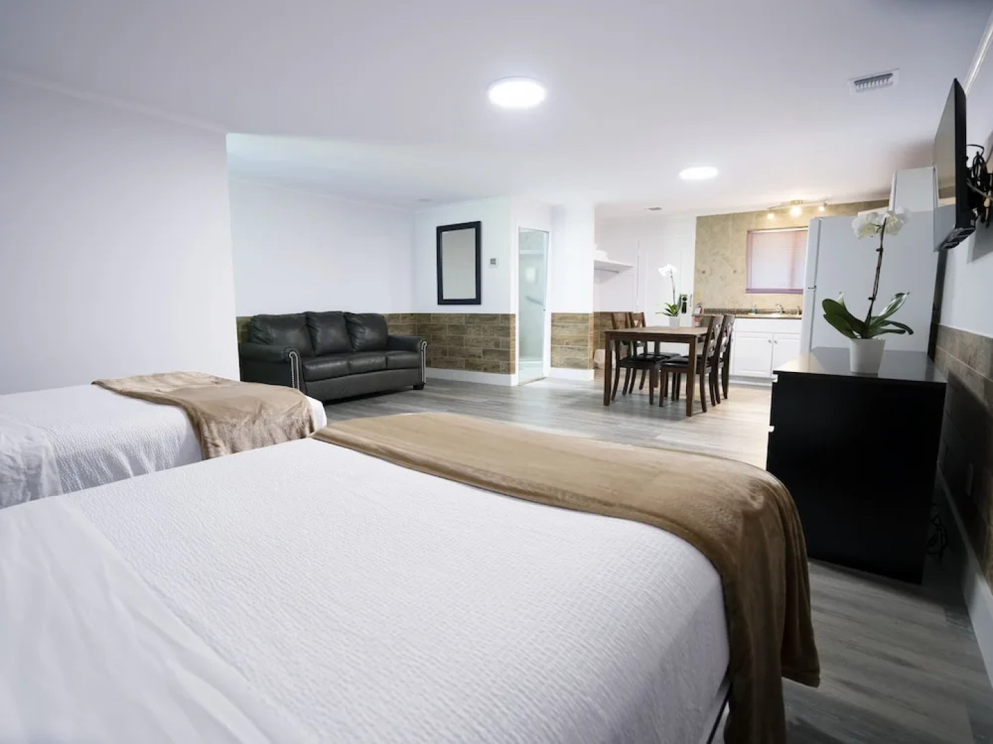 Hampton's Vacation Inn