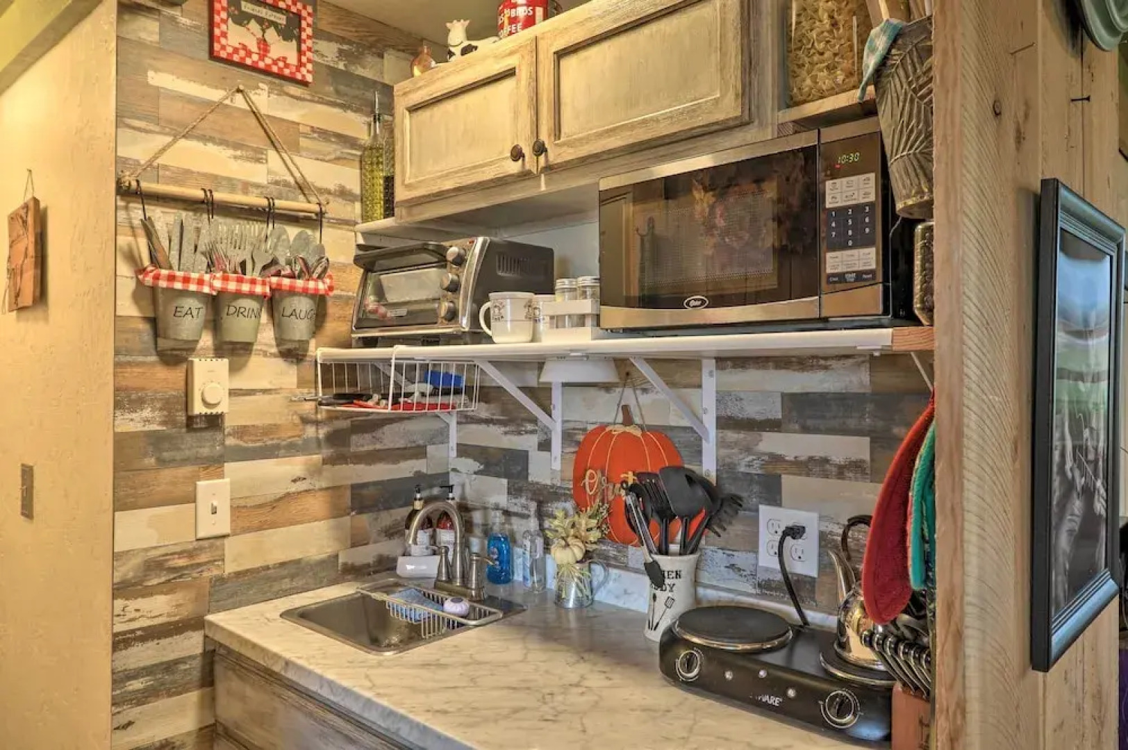 Flathead Lake-view Studio: 38 Mi to Blacktail