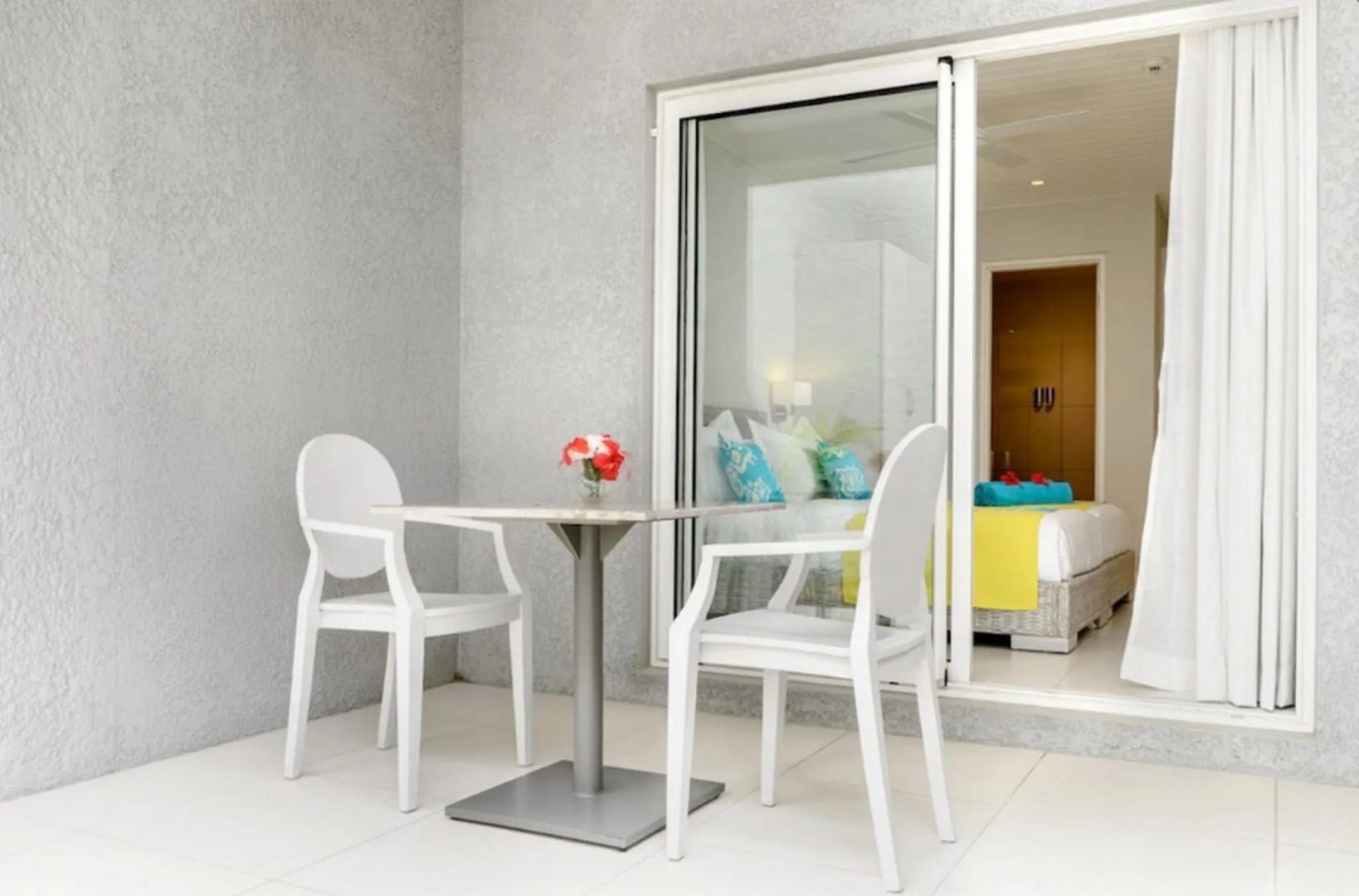 Voile Bleue Boutique Hotel