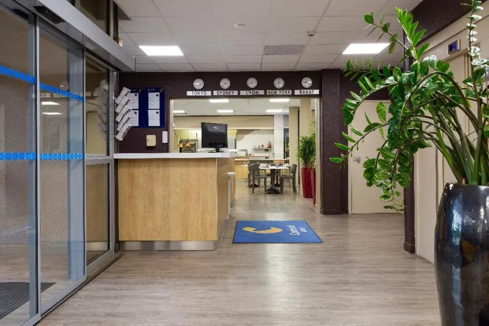 Comfort Hotel Aeroport Lyon St Exupery