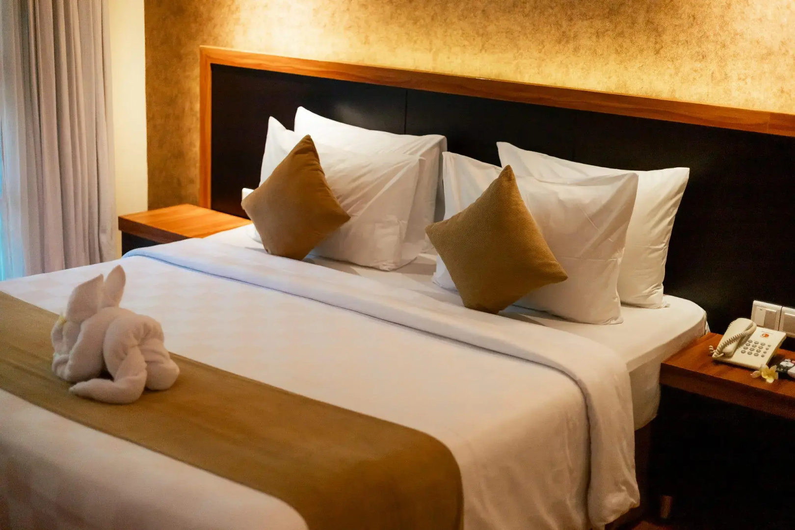 Fourteen Roses Beach Hotel