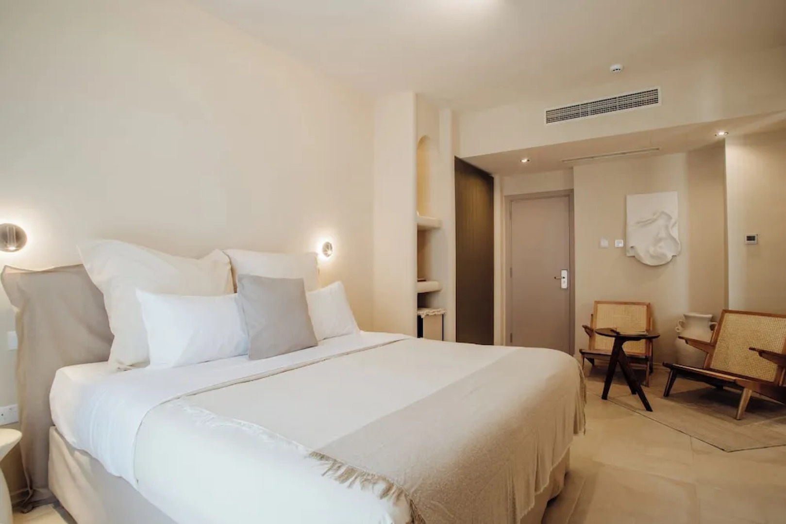 Thymises Boutique Hotel