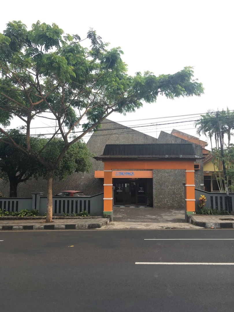 Hotel Budi Famili 2 by OYO Rooms