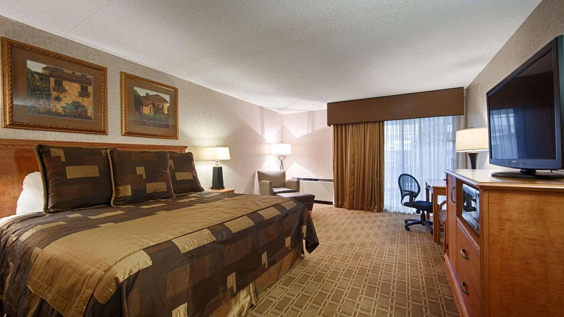 Bismarck Hotel and Conference Center