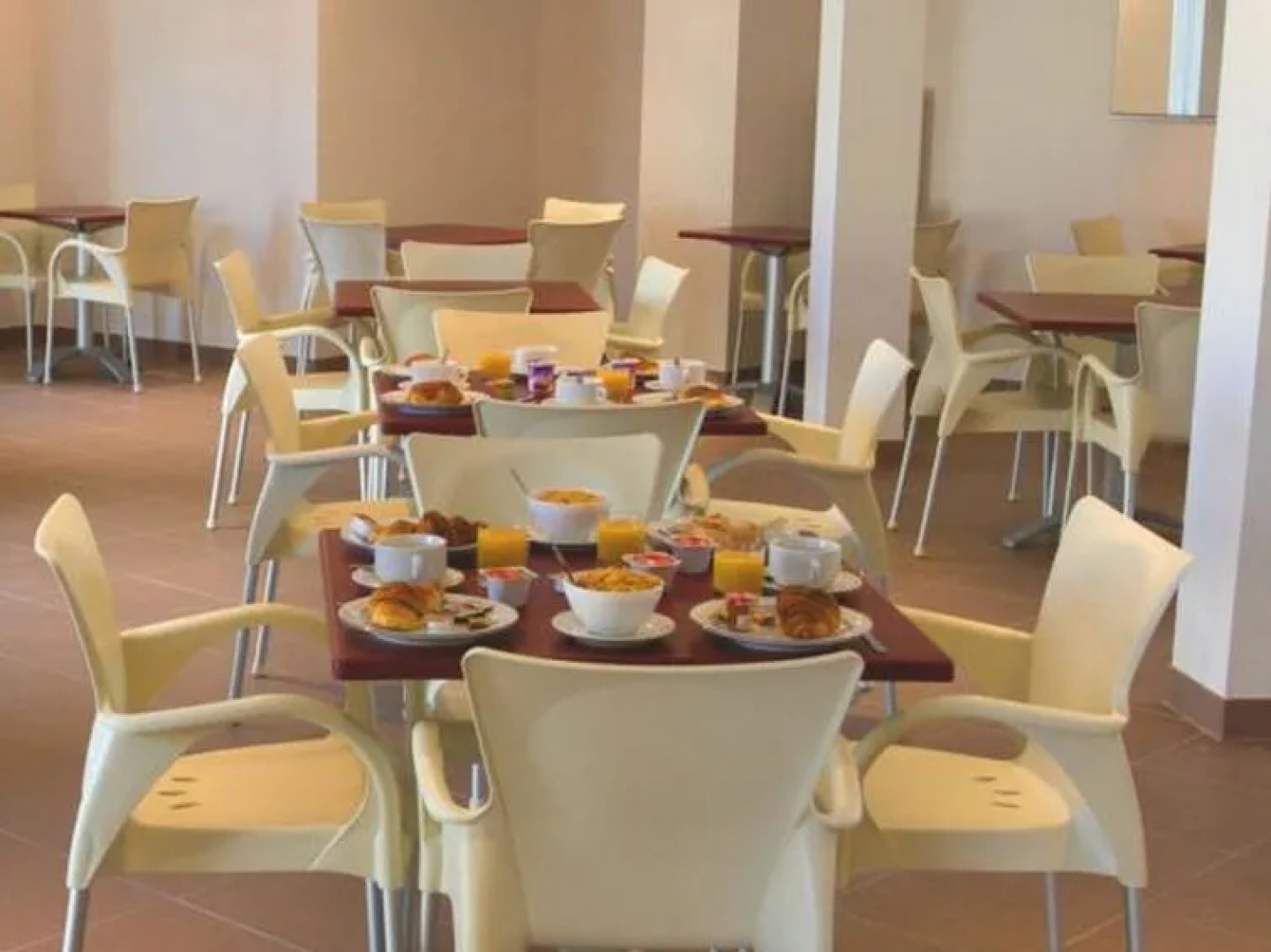 Les Isles de Sola Grancamp studio