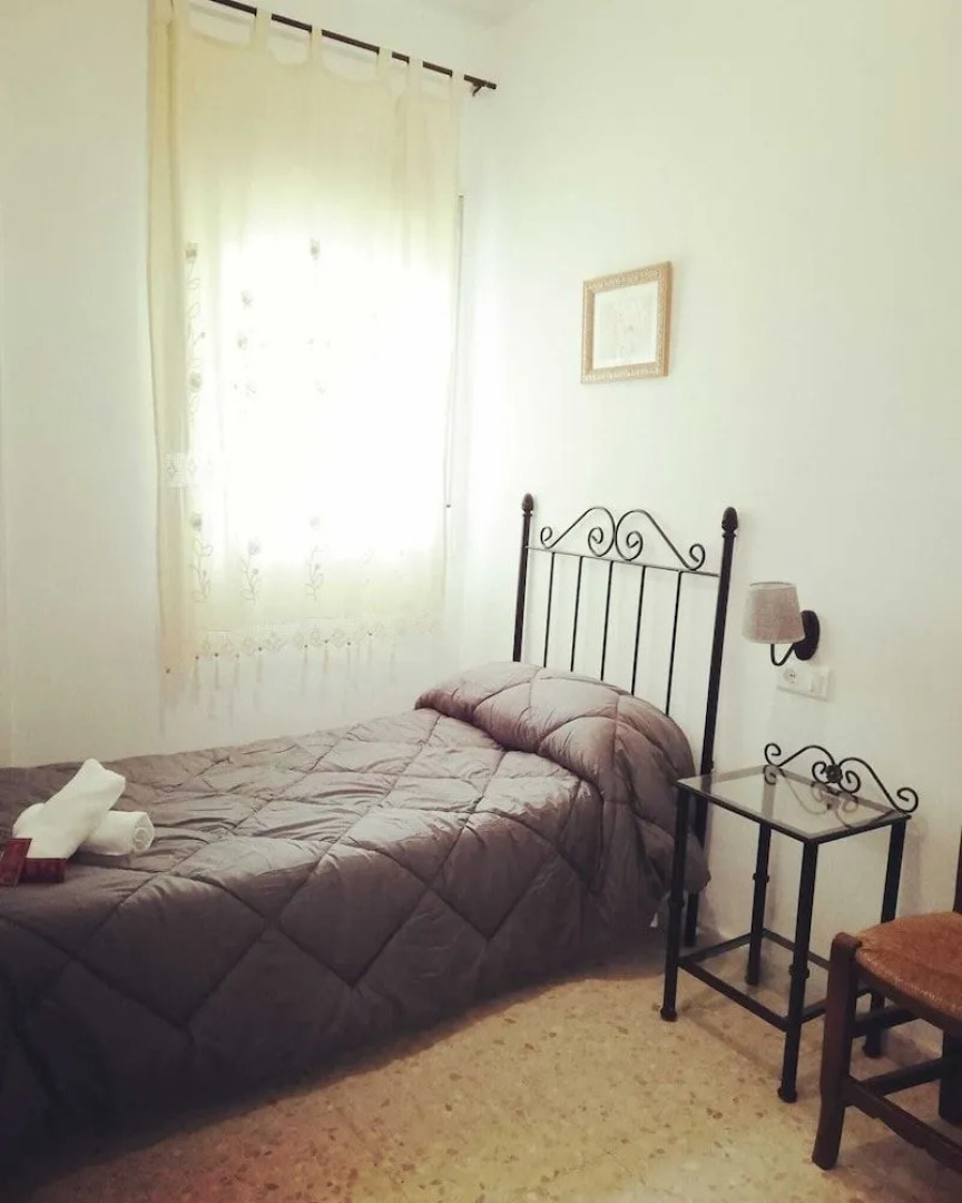 24H Hostal Antequera