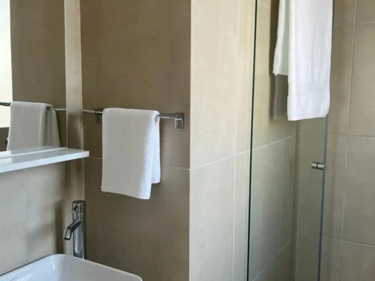 Lovely and Stylish Apartment With Calming Garden View