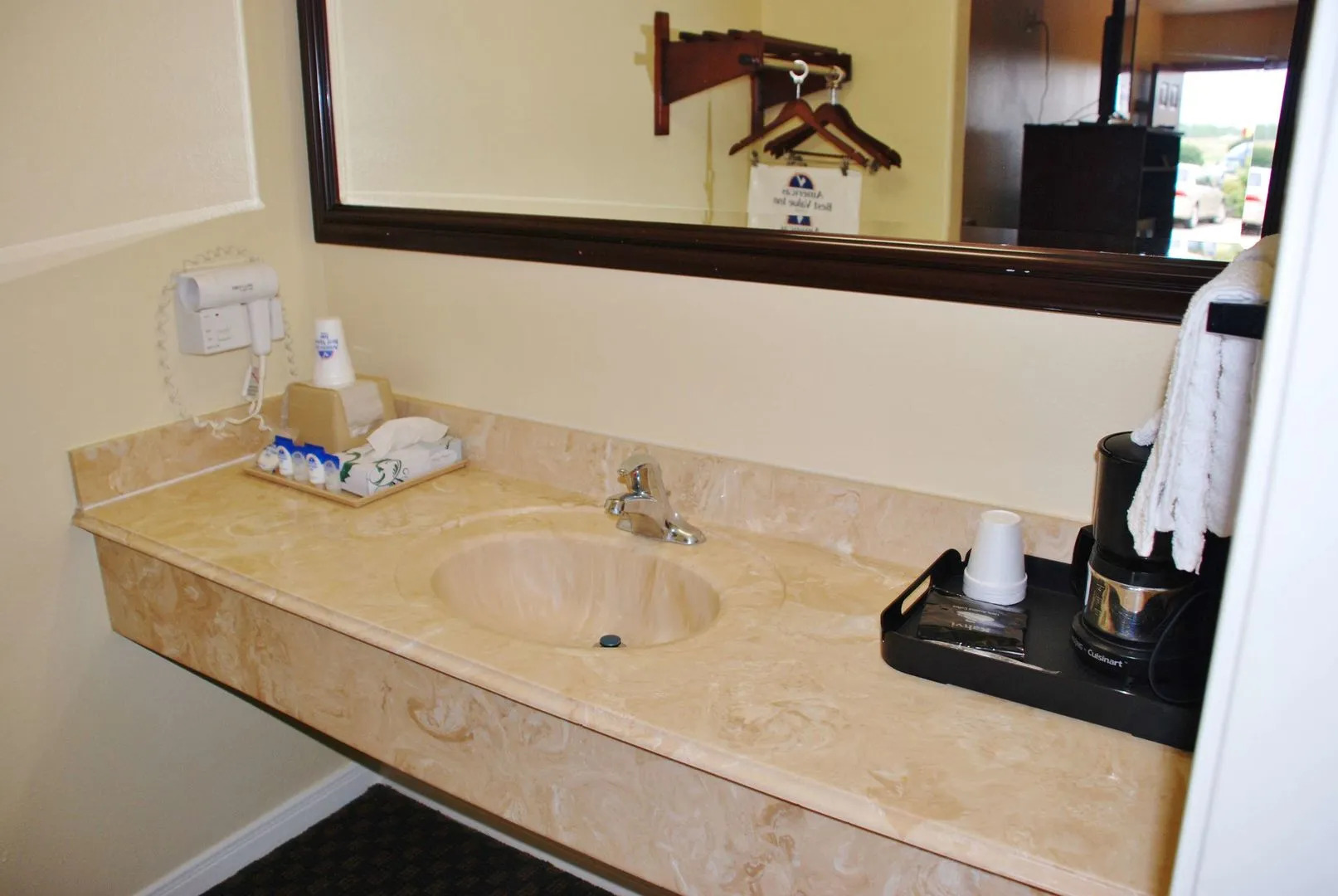 Americas Best Value Inn & Suites Hempstead Prairie View