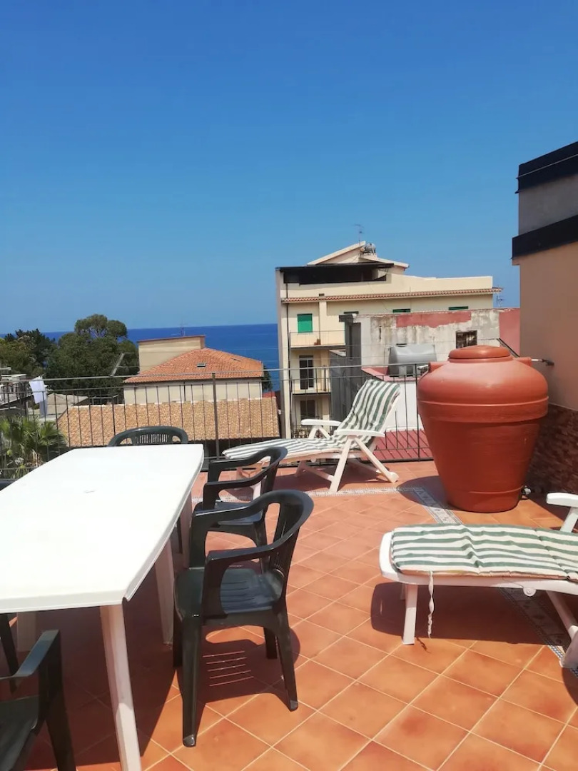 House With one Bedroom in Marina di Caronia, With Wonderful sea View, Furnished Terrace and Wifi Near the Beach