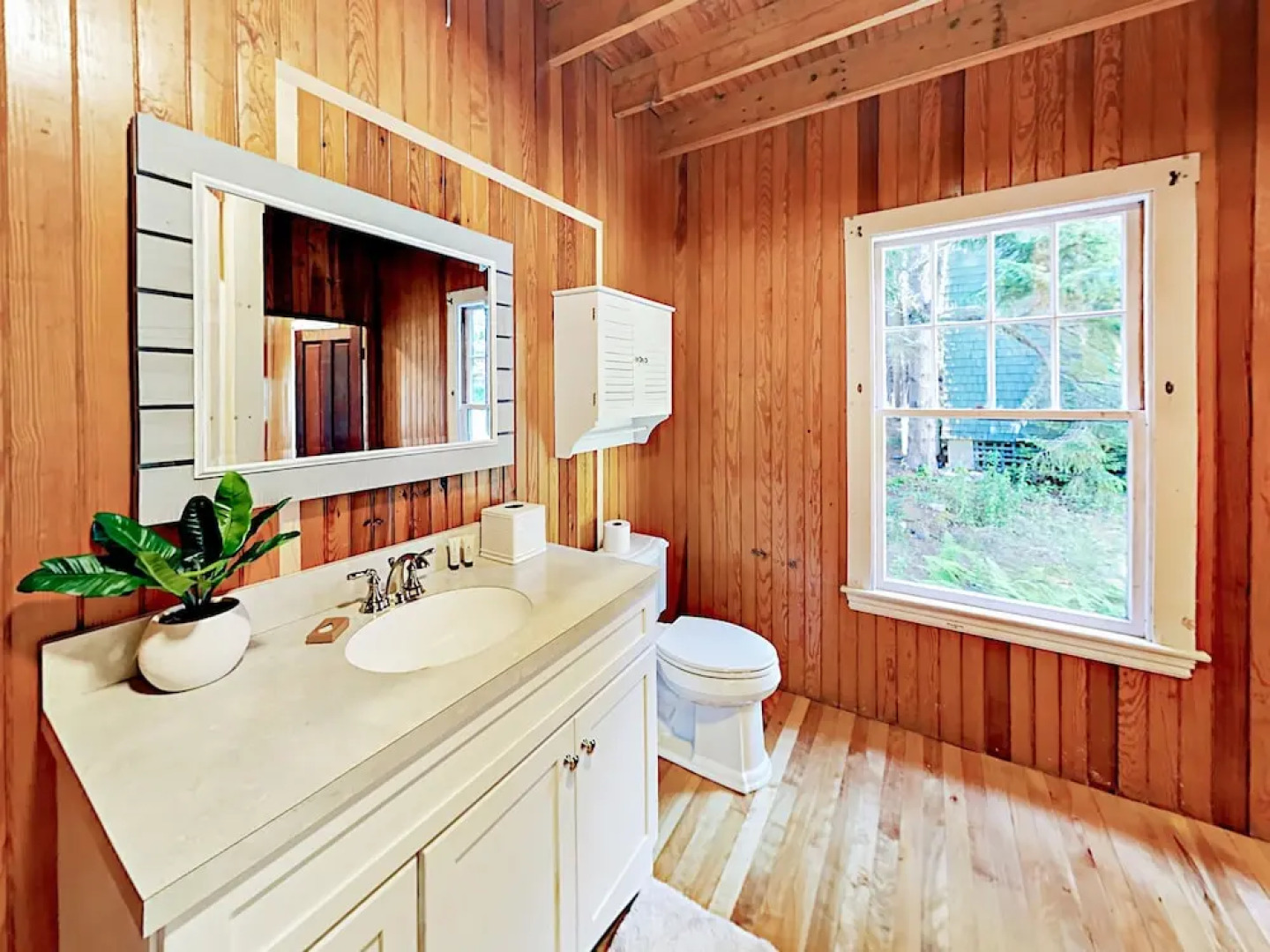 Green Gables Cottage 4 Bedrooms 2 Bathrooms Cottage