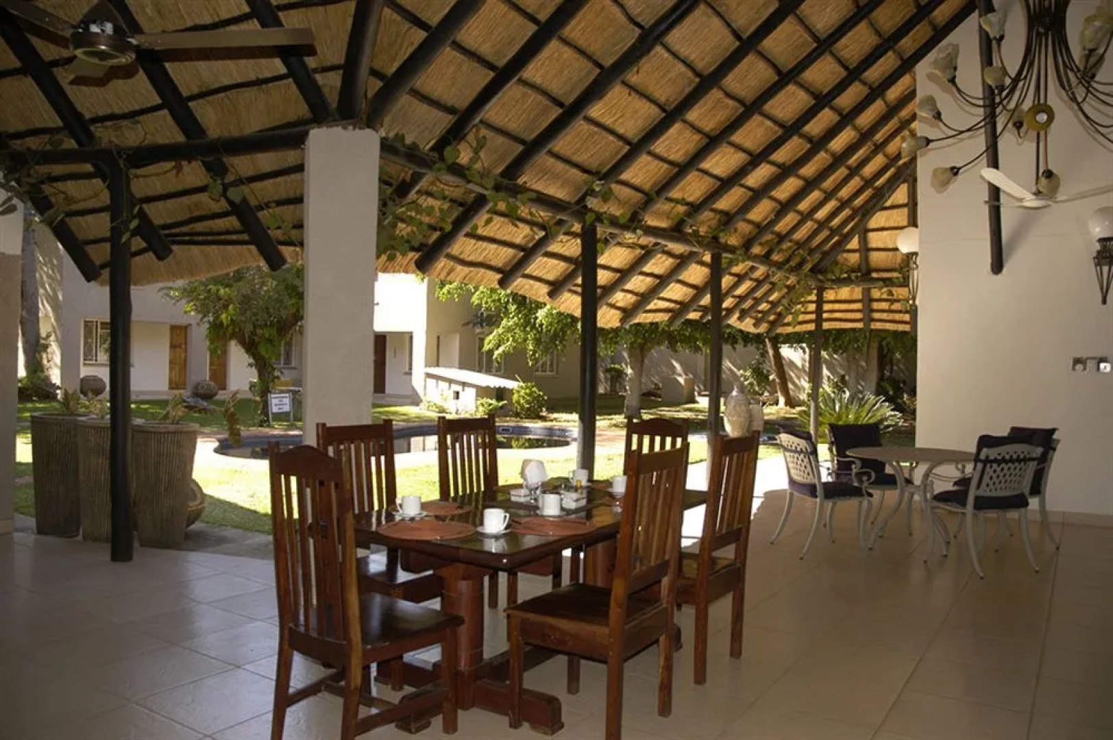 Guest Paradise Lodge