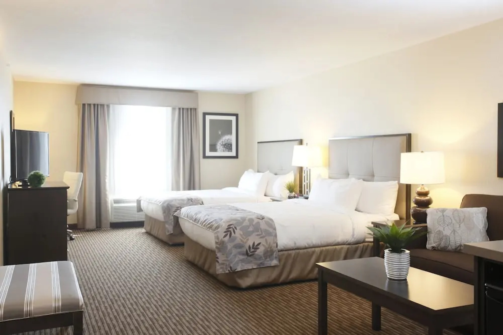 Olds Pomeroy Inn And Suites