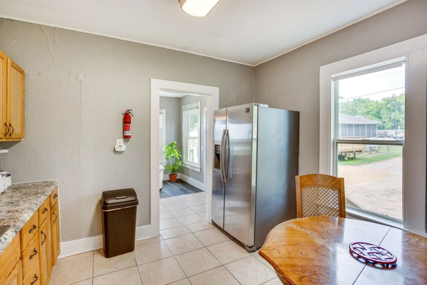 Lakefront Mound Getaway: Near Snowmobiling Trails!