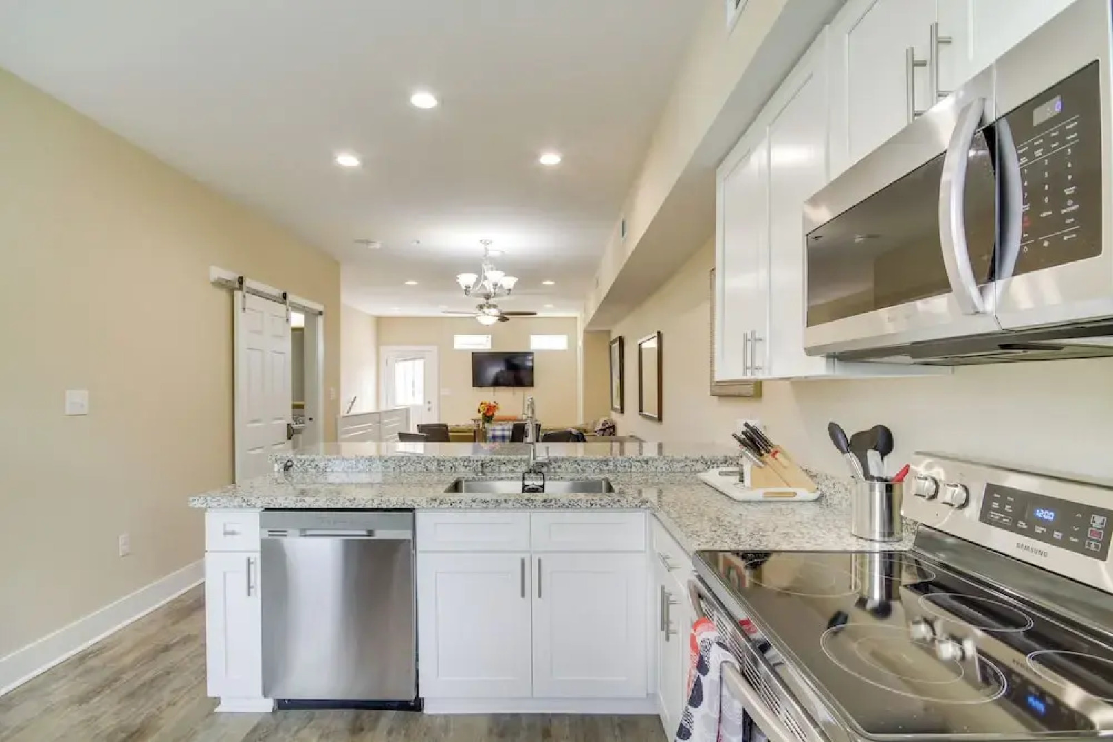 D'iberville Delight ~ 2 Mi From Beach & Casinos!