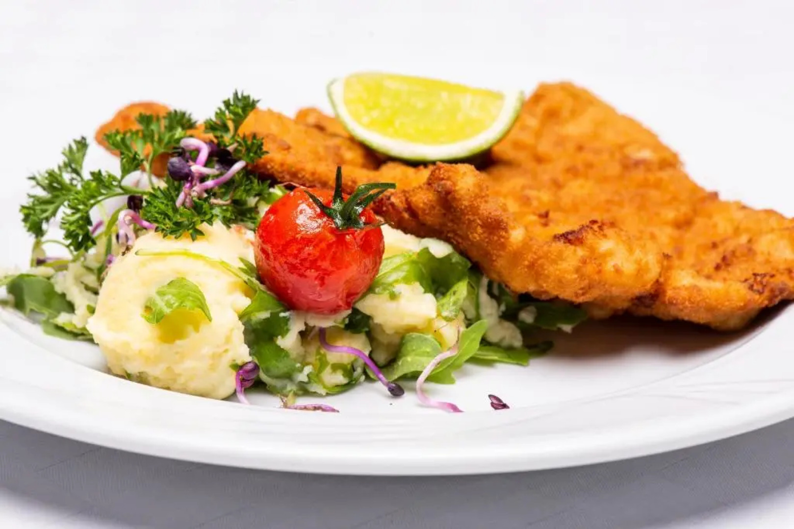 Gastland M0 Hotel & Conference Center