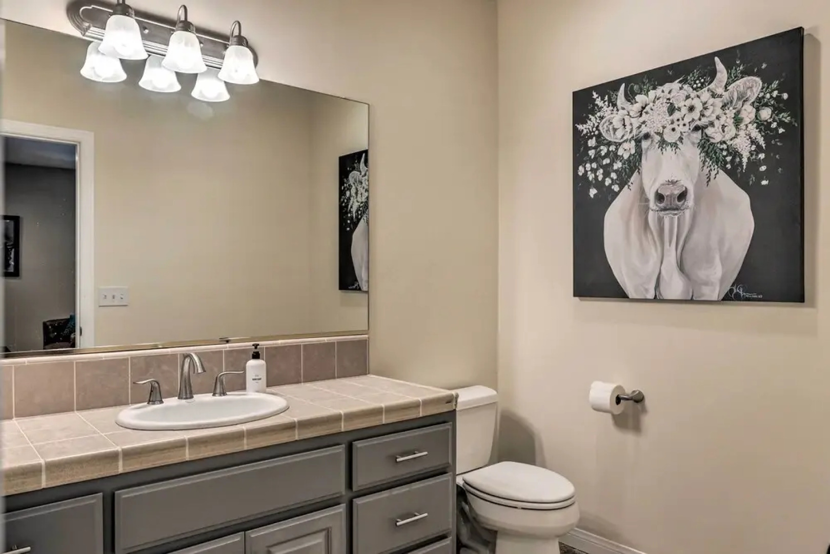 Gorgeous Lakehouse w/ Hot Tub & Waterfall Oasis!