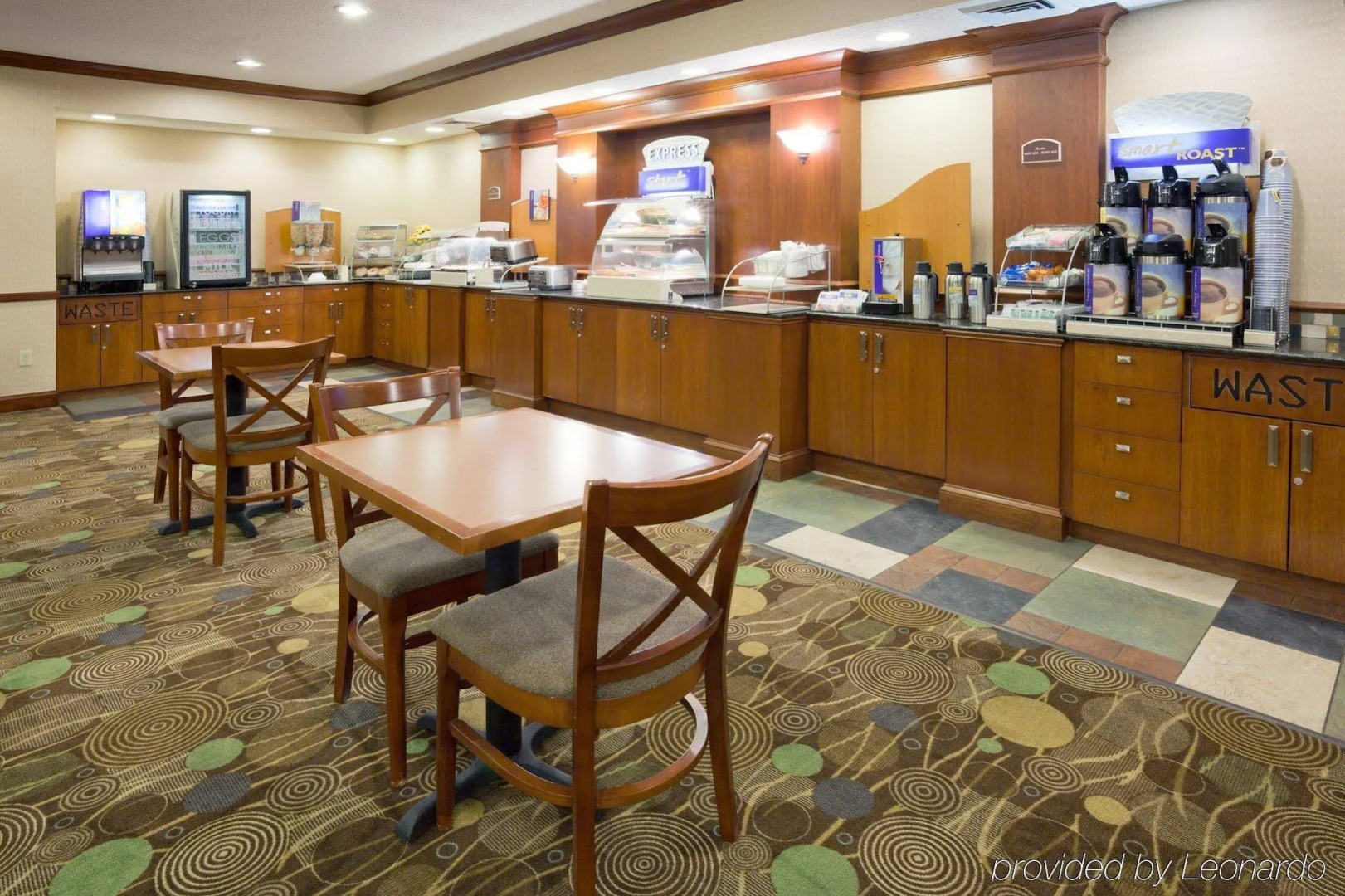 Holiday Inn Express Hotel & Suites Grand Forks by IHG