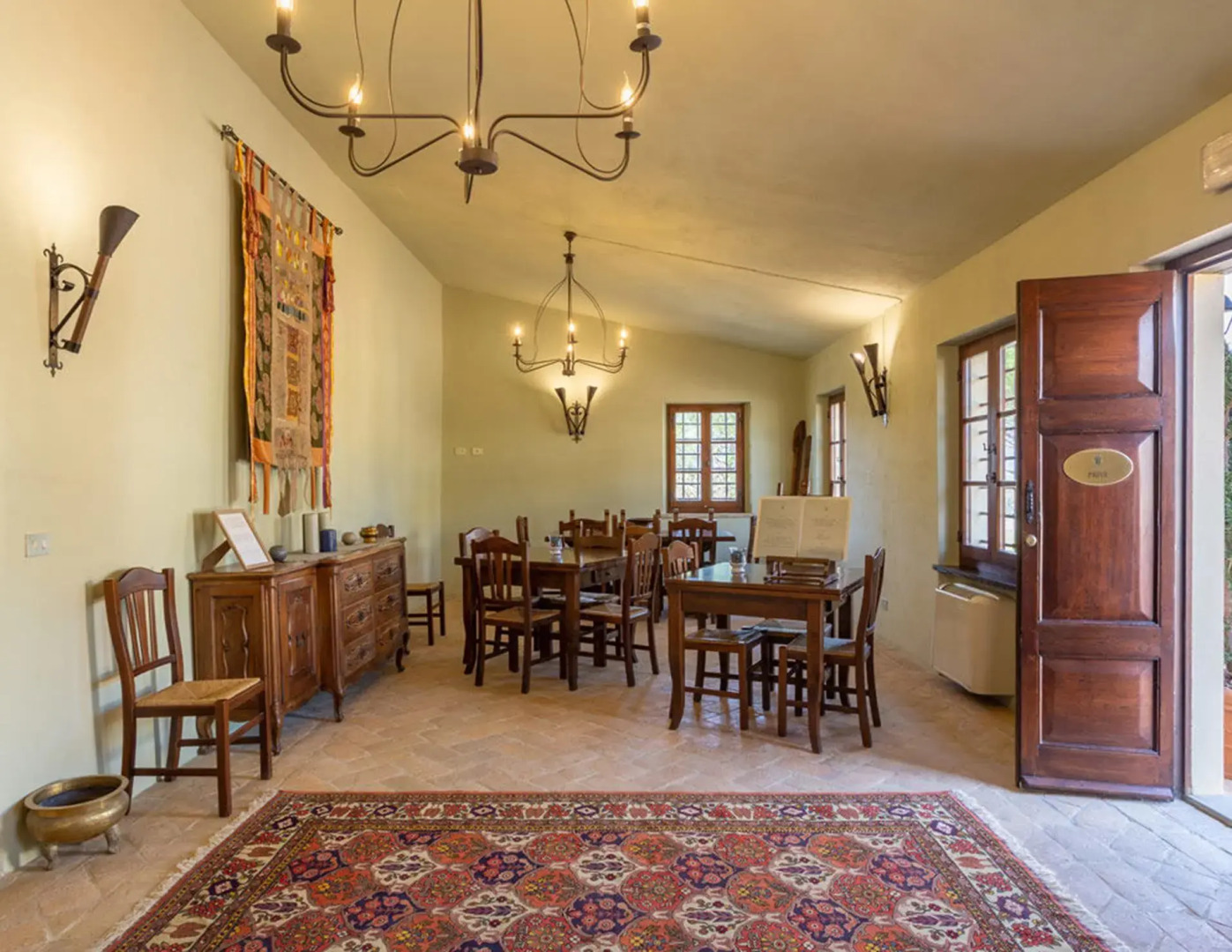 Agriturismo Borgo Pulciano in Montone