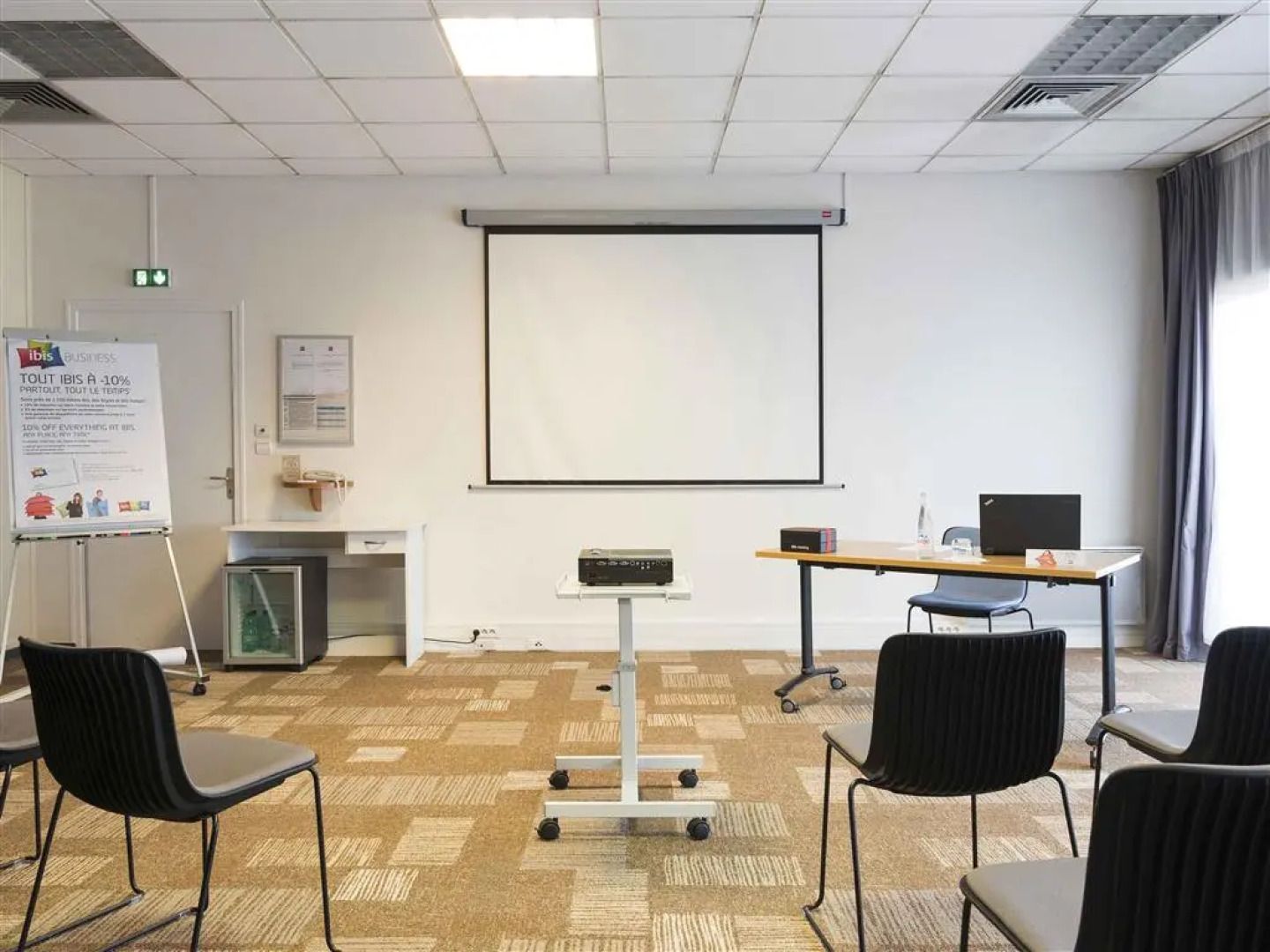 ibis Laval Le Relais d'Armor