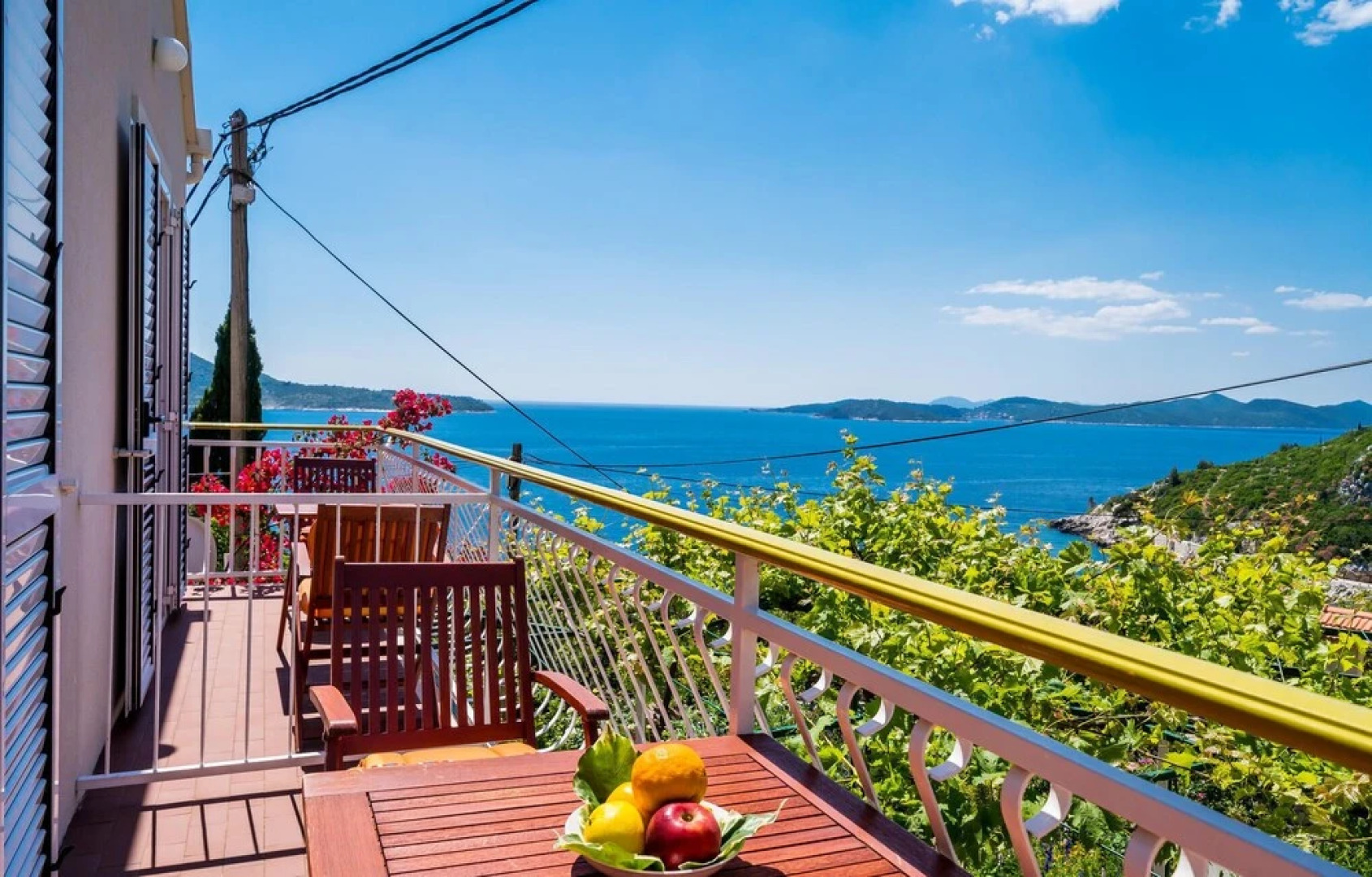 Stunning Home in Trsteno With Wifi and 2 Bedrooms