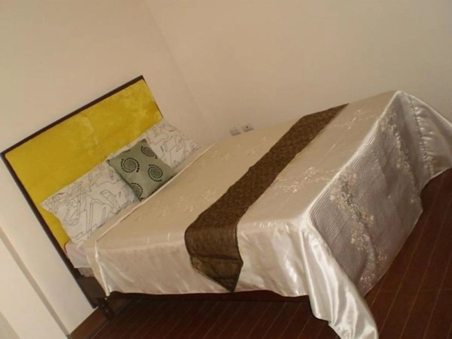 Regal Plaza Drive-Inn