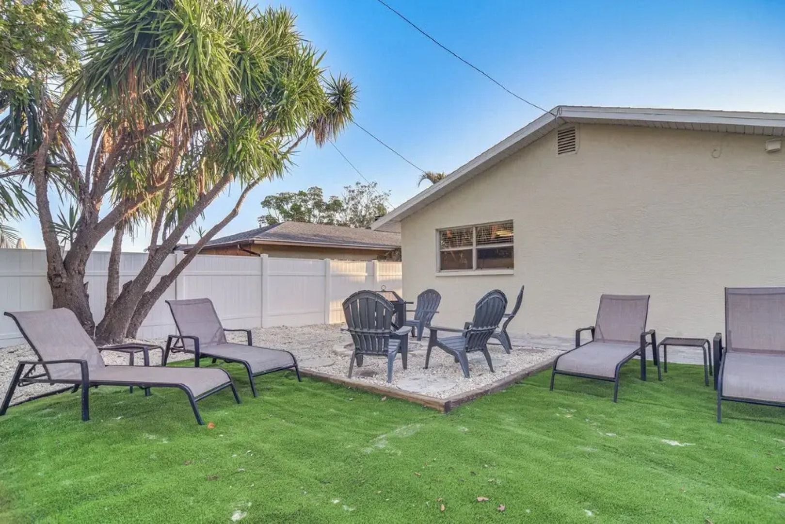 2 Mi to Beach: Home w/ Pool, Grill & More in Largo