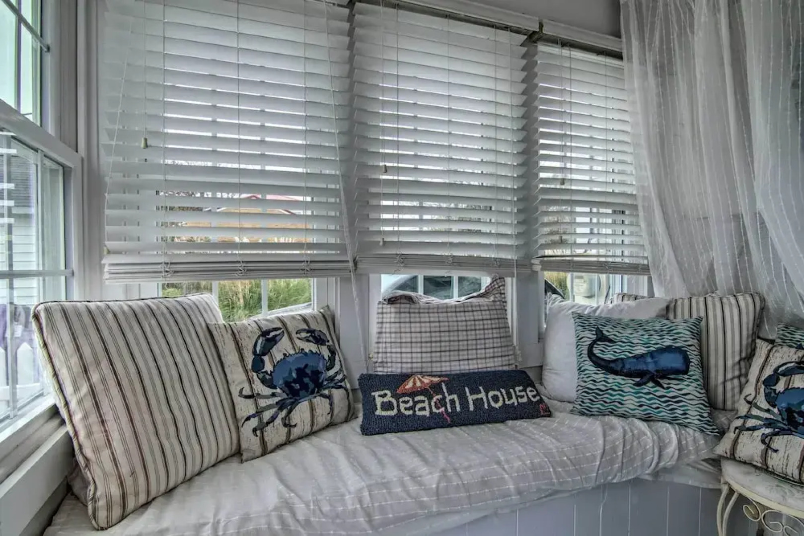 'chincoteague Charm' Escape w/ Bikes & Yard Games!