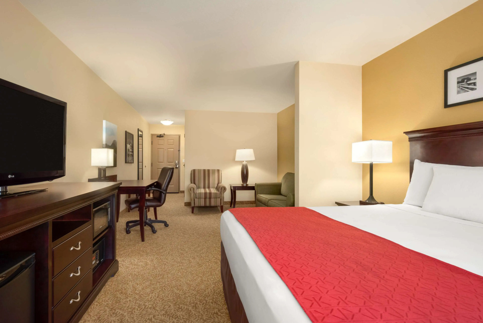 Country Inn & Suites by Radisson, Minot, ND