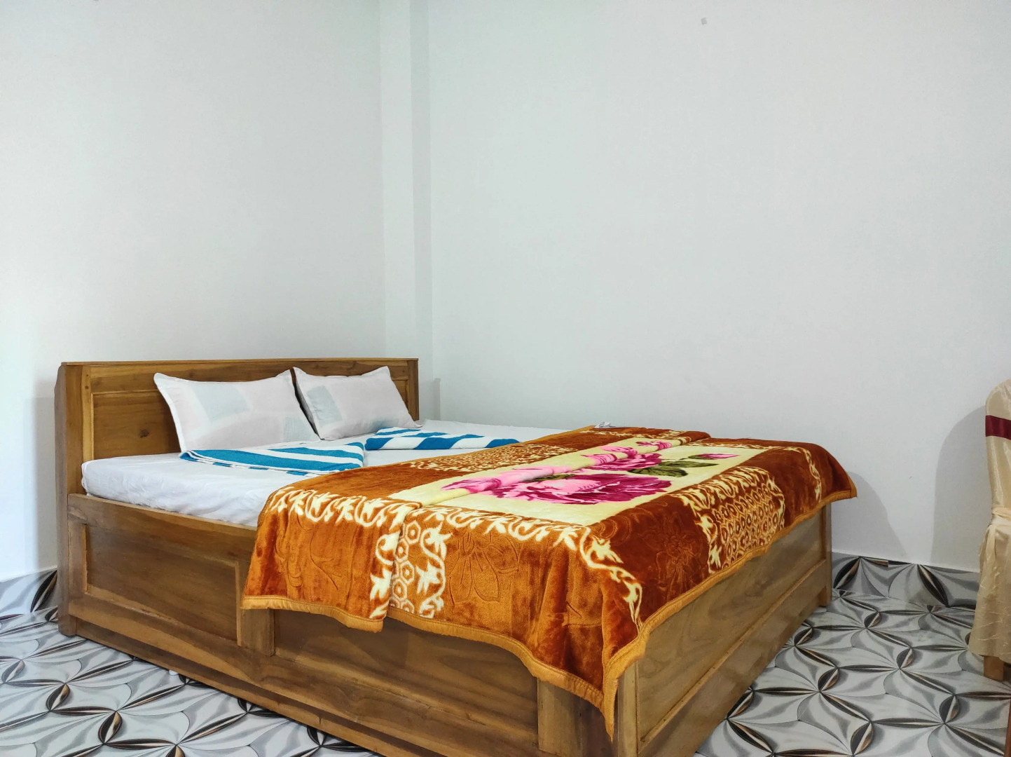 Homocation River Rock Tourist Lodge