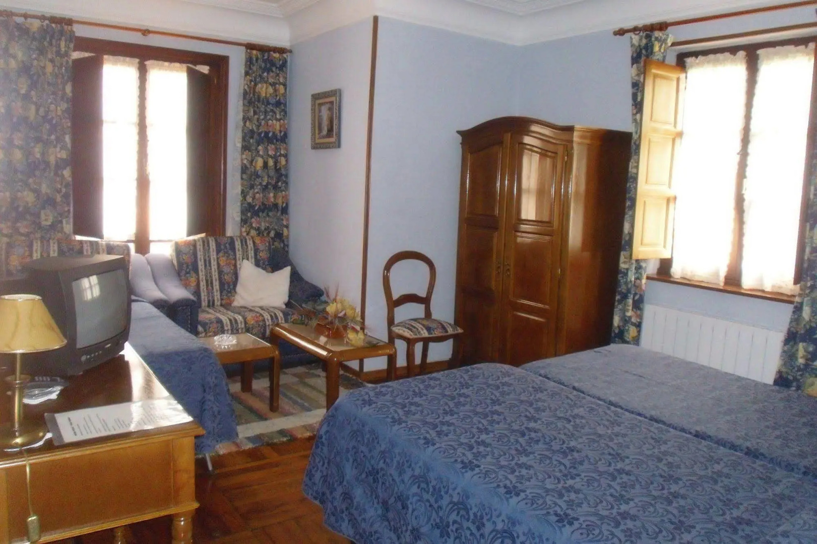 Hotel Rural Villa Elena