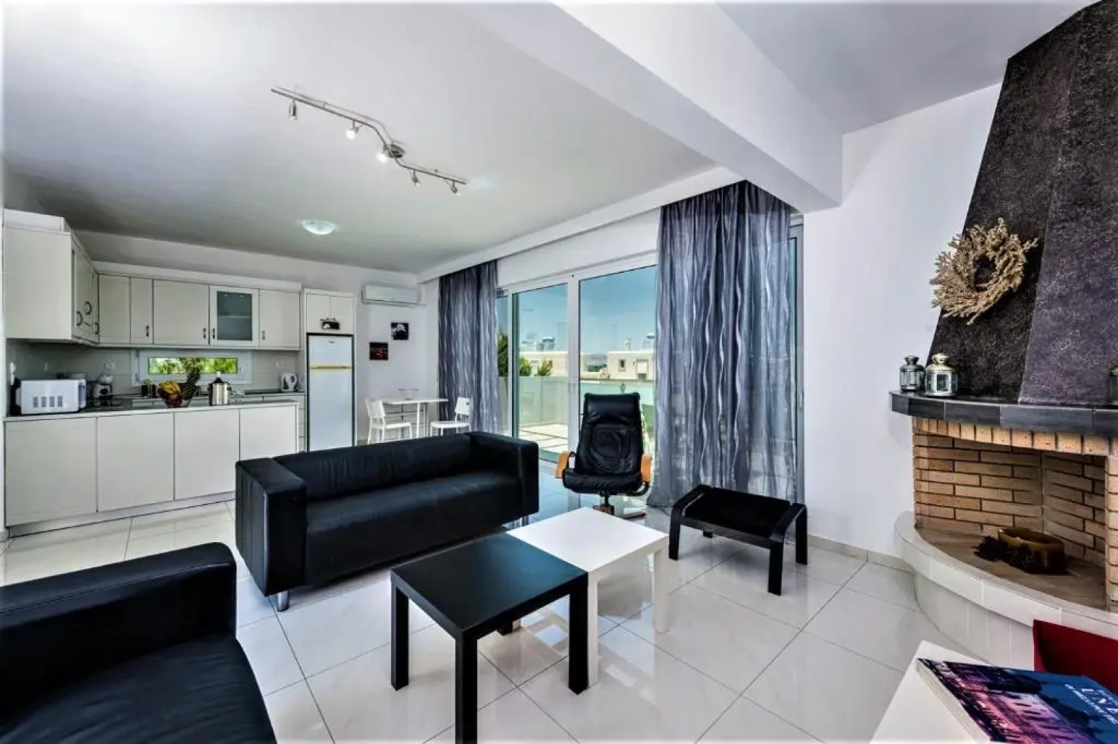 Xenos Villa 1 With Private Swimming Pool Near The Sea