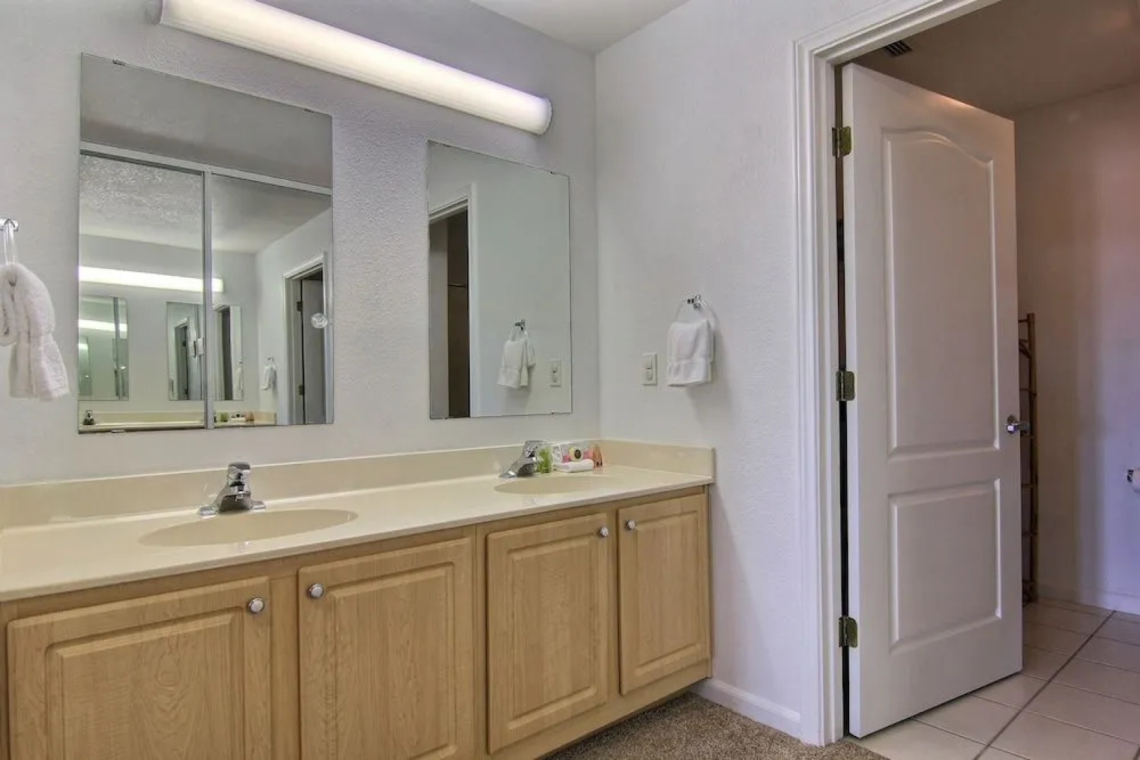 Grand Caribbean GC1002